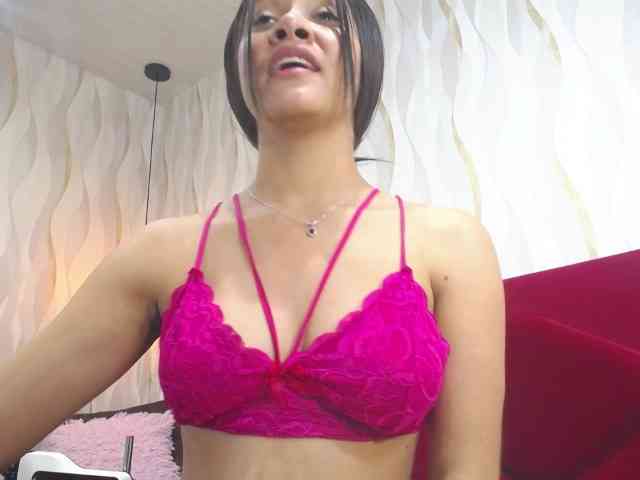 roxxanavelmont1 webcam