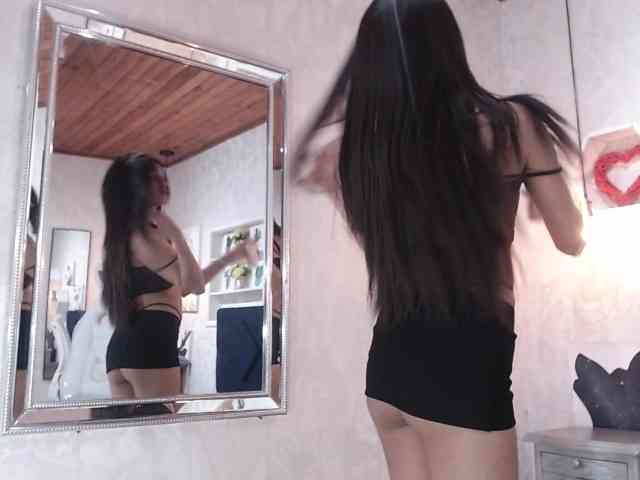 roxxanavelmont1 webcam