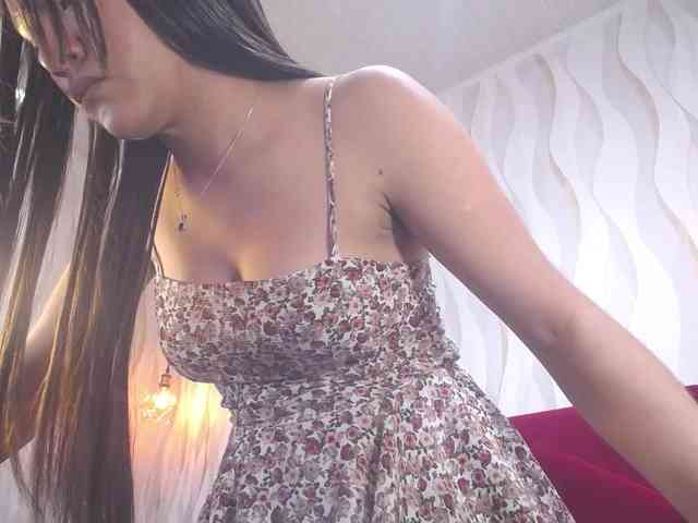 roxxanavelmont1 webcam