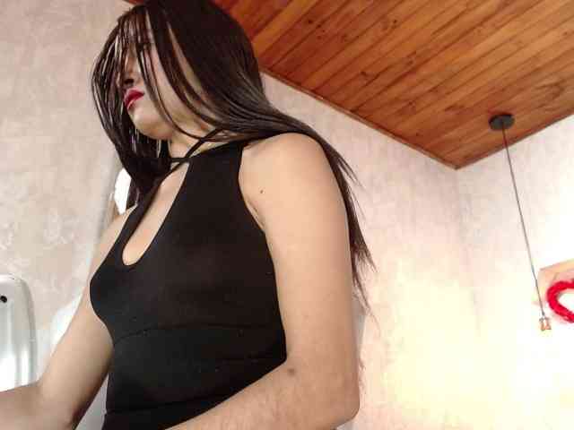 roxxanavelmont1 webcam