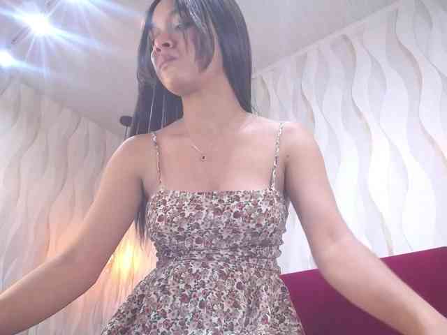 roxxanavelmont1 webcam