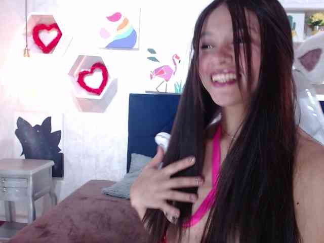 roxxanavelmont1 webcam