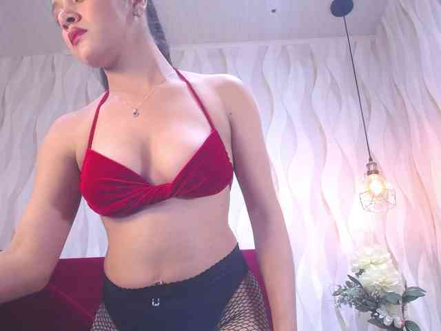 roxxanavelmont1 webcam