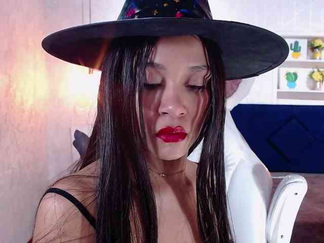 roxxanavelmont1 webcam