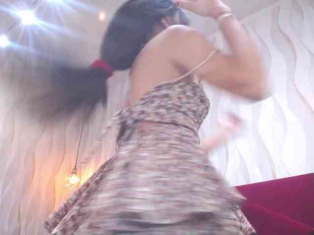 roxxanavelmont1 webcam