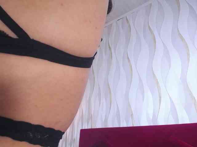 roxxanavelmont1 webcam