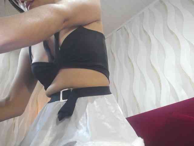 roxxanavelmont1 webcam