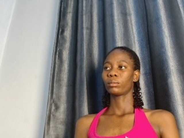 Sweetpussy135 webcam