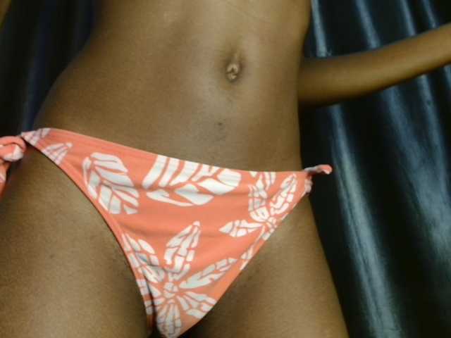 Sweetpussy135's BongaCams show and profile