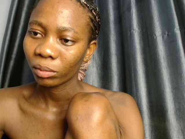 Sweetpussy135 webcam