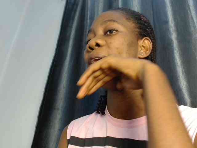 Sweetpussy135 webcam