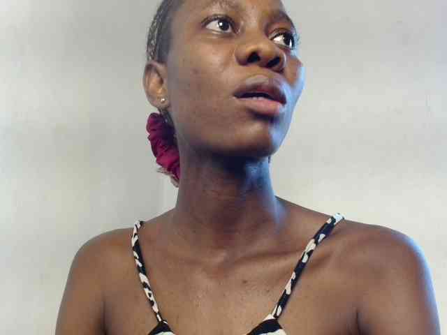 Sweetpussy135 webcam