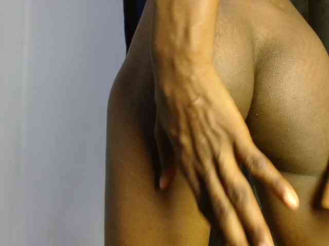 Sweetpussy135 webcam