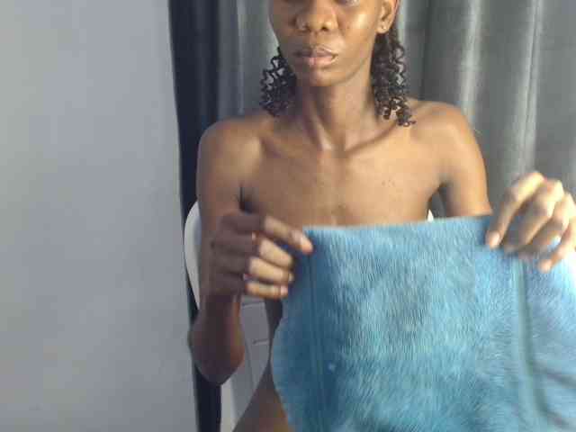 Sweetpussy135 webcam