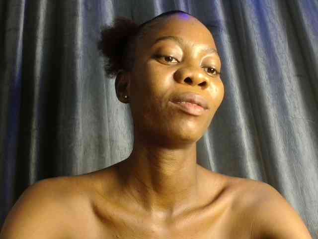 Sweetpussy135 webcam