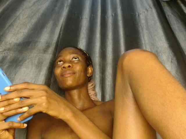 Sweetpussy135 webcam