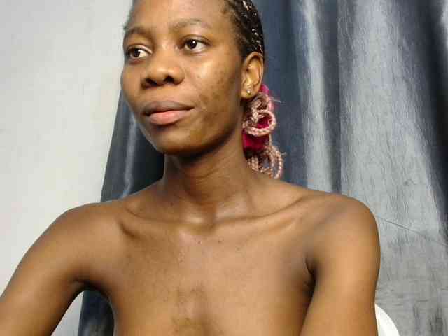 Sweetpussy135 webcam