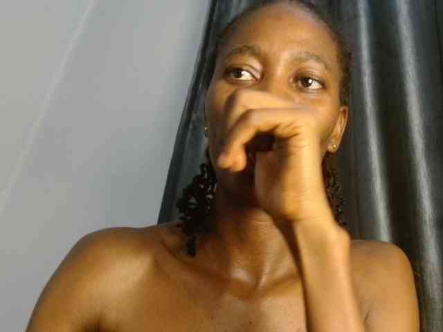 Sweetpussy135 webcam