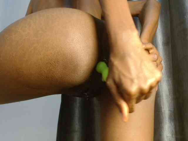 Sweetpussy135 webcam