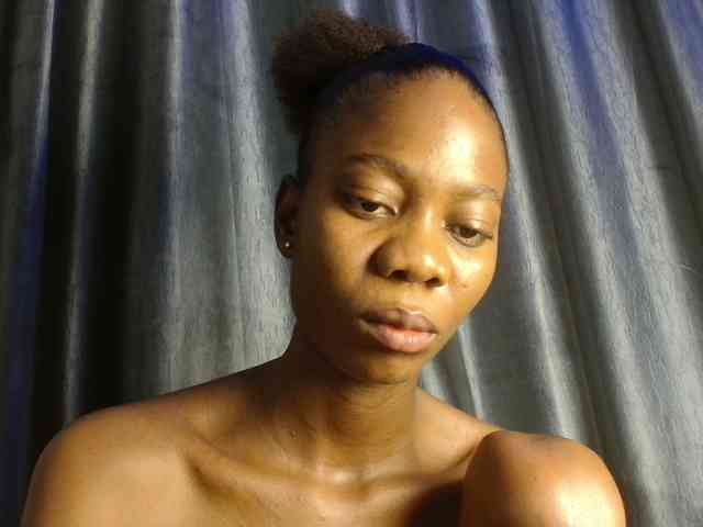 Sweetpussy135 webcam