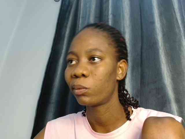 Sweetpussy135 webcam