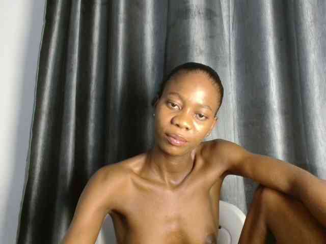 Sweetpussy135 webcam