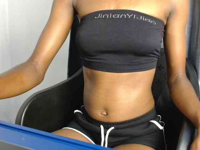 Sweetpussy135 webcam
