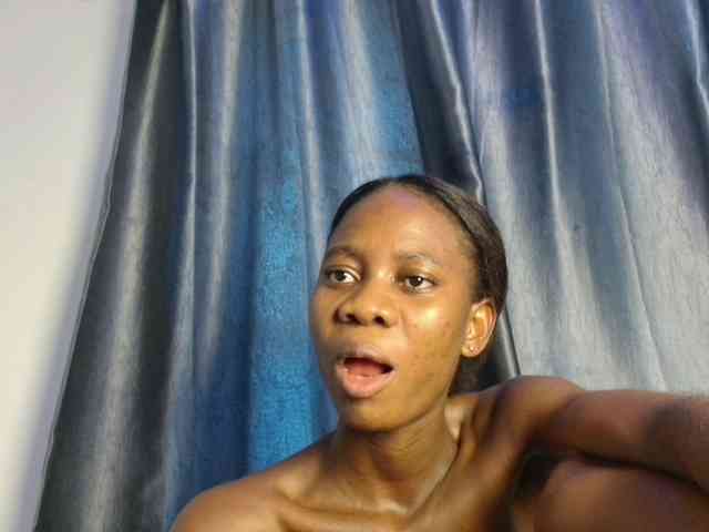 Sweetpussy135 webcam