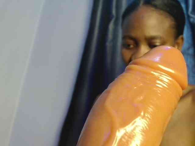 Sweetpussy135 webcam