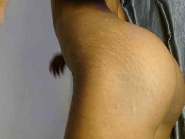 Sweetpussy135 webcam
