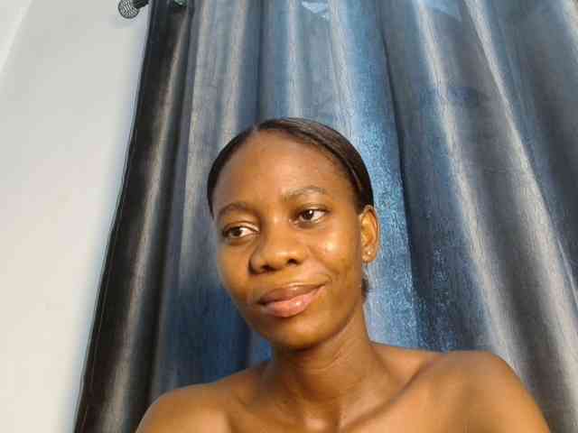 Sweetpussy135 webcam