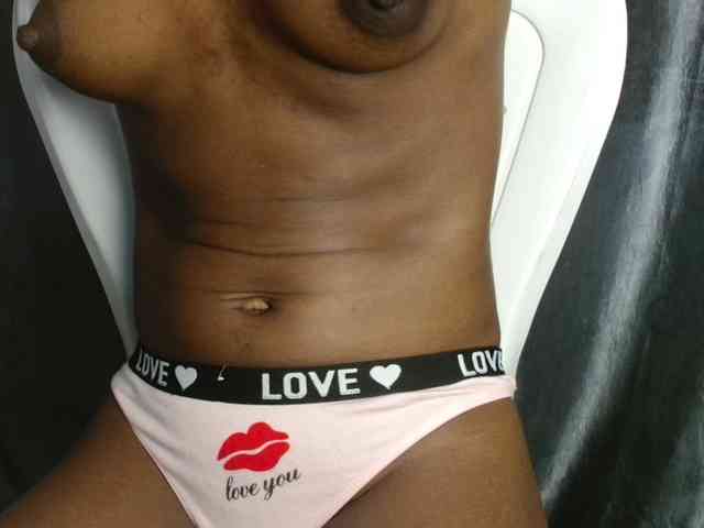 Sweetpussy135 webcam