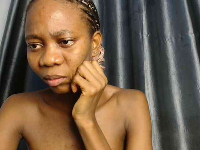 Sweetpussy135 webcam