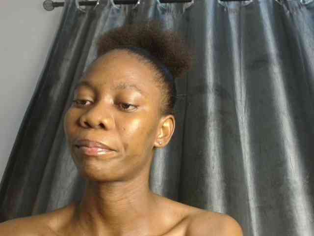 Sweetpussy135 webcam