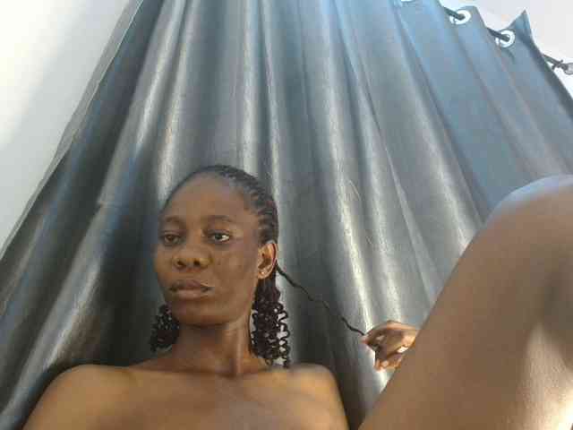 Sweetpussy135 webcam