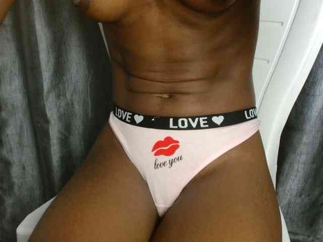 Sweetpussy135 webcam