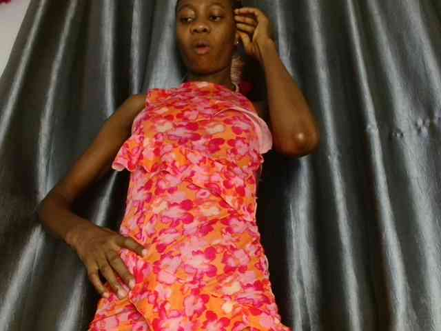 Sweetpussy135 webcam