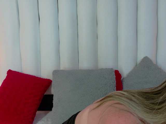 victoriaqueen2's BongaCams show and profile