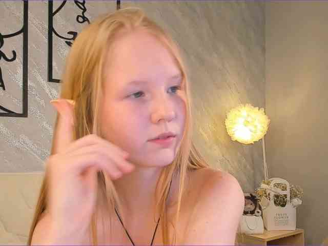 LiandraNelson webcam