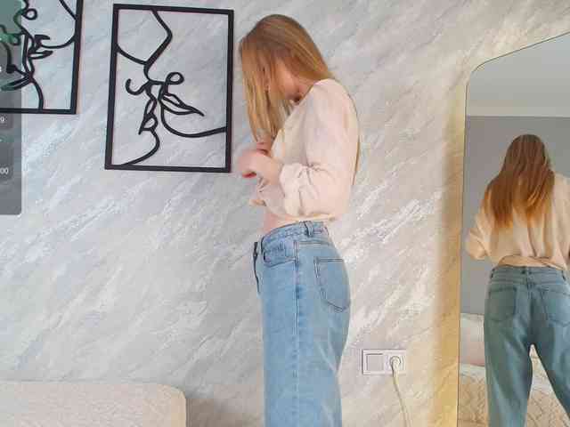 LiandraNelson webcam