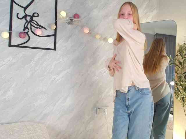 LiandraNelson webcam