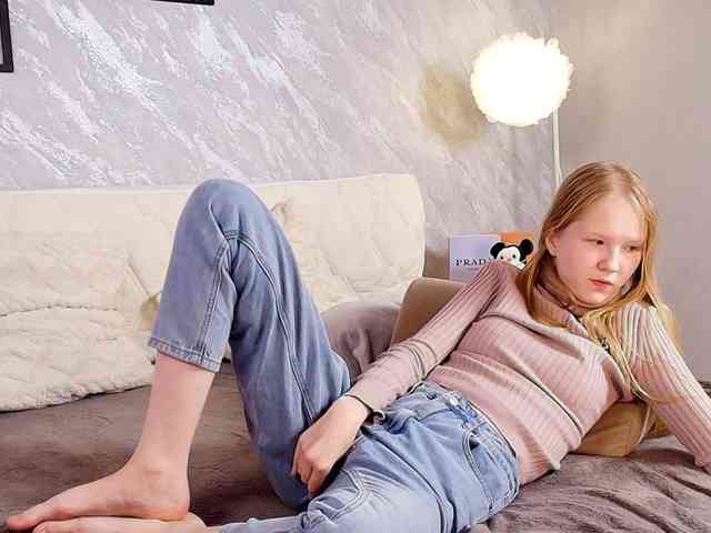 LiandraNelson webcam
