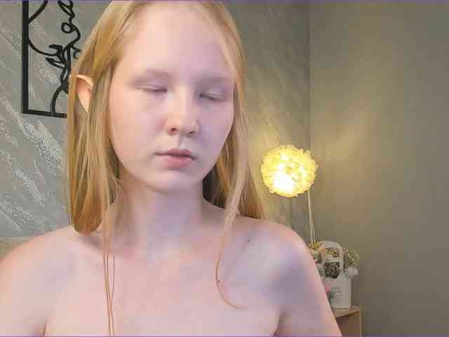 LiandraNelson webcam