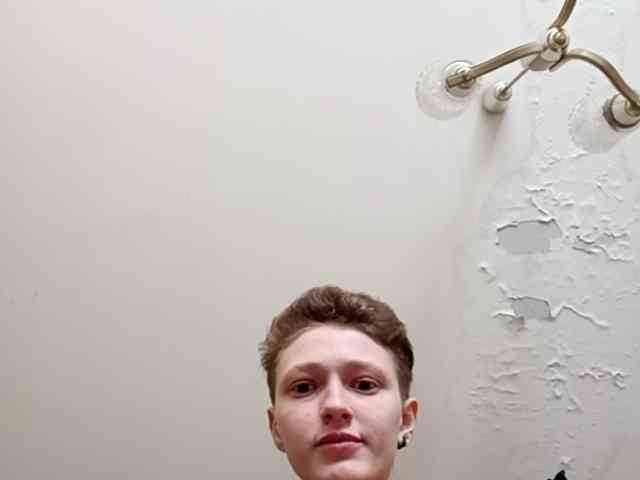 LiveWith-Me's webcam live show