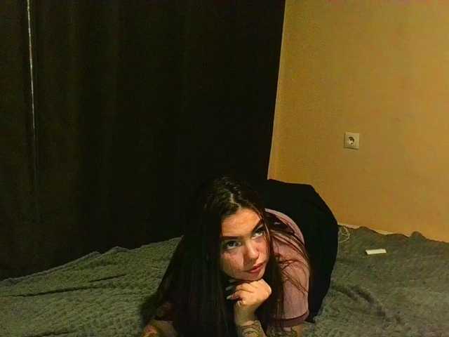 cometous – webcam model profile photo