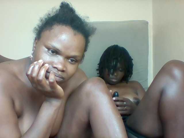 Petite-ebonies from BongaCams is Freechat