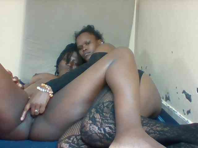 Petite-ebonies webcam