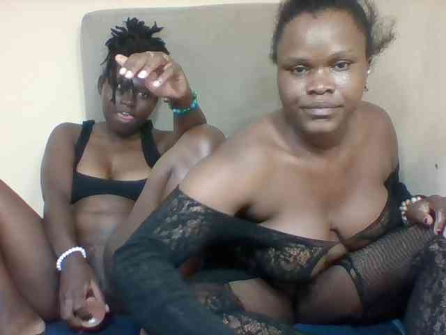 Petite-ebonies webcam