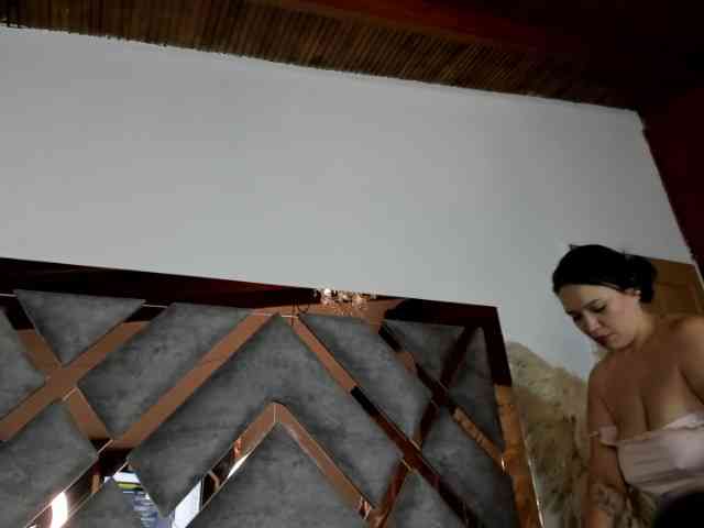 SusanaHax webcam