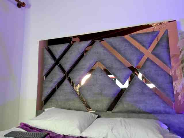 SusanaHax webcam